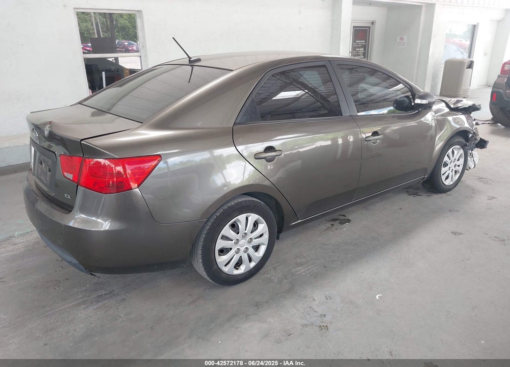2010 KIA FORTE VIN: KNAFU4A21A5080335