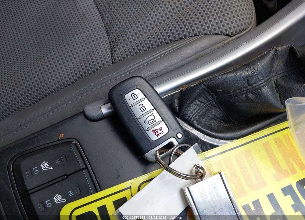 2013 HYUNDAI SONATA VIN: 5NPEC4AC1DH643771