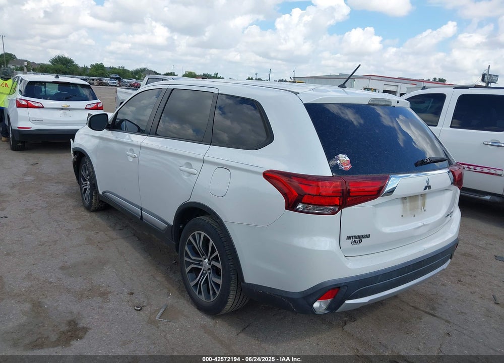 2016 MITSUBISHI OUTLANDER SE/SEL VIN: JA4AD3A35GZ003401