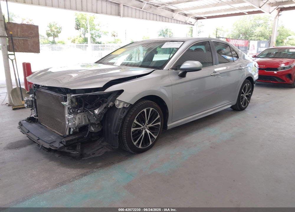2018 TOYOTA CAMRY VIN: 4T1B11HK9JU077960