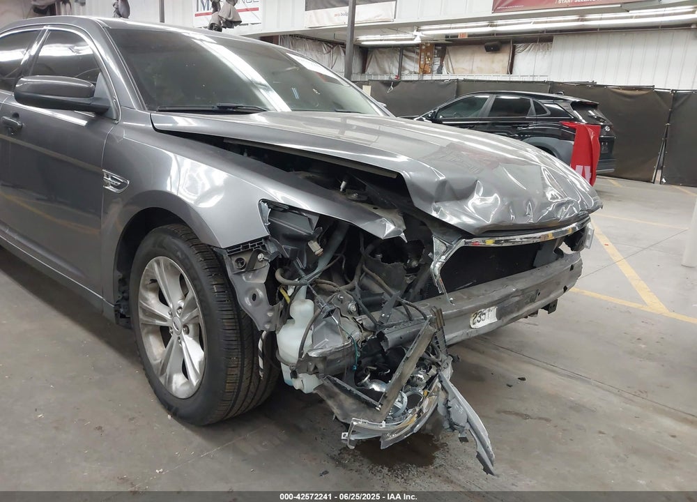 2013 FORD TAURUS VIN: 1FAHP2E87DG111995