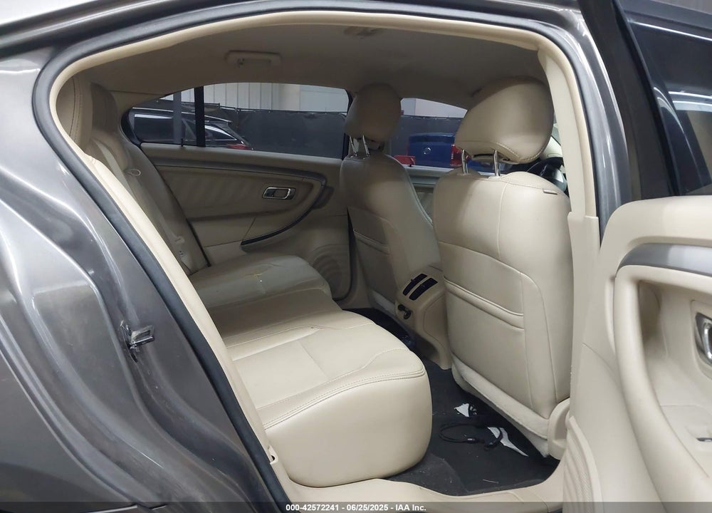 2013 FORD TAURUS VIN: 1FAHP2E87DG111995