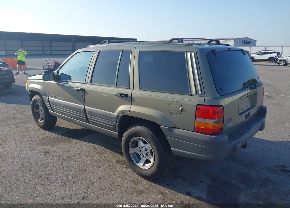 1998 JEEP GRAND CHEROKEE LAREDO VIN: 1J4FX58S1WC192894