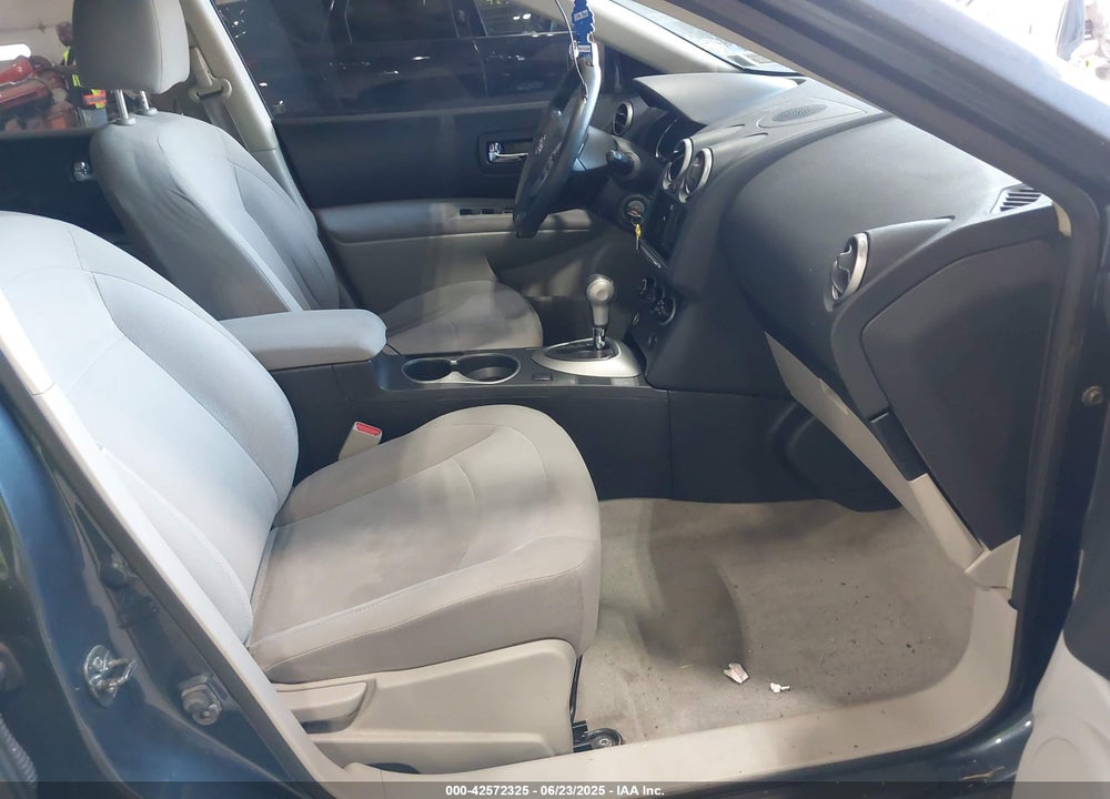 2015 NISSAN ROGUE SELECT S VIN: JN8AS5MV1FW757324