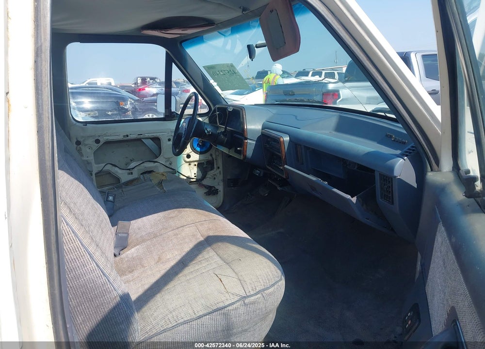 1989 FORD F150 VIN: 1FTEF15N6KNB68004
