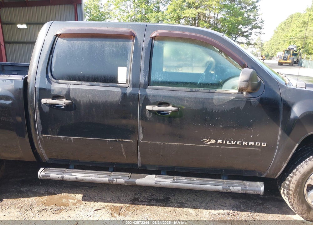 2011 CHEVROLET SILVERADO 1500 LT VIN: 3GCPKSE36BG255726