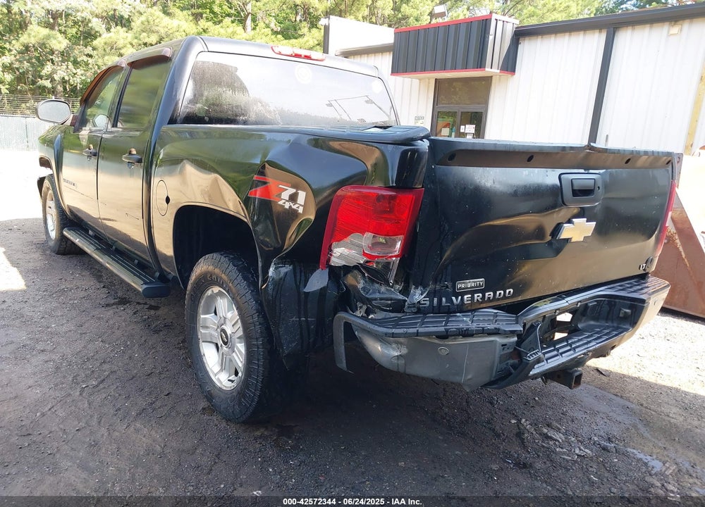 2011 CHEVROLET SILVERADO 1500 LT VIN: 3GCPKSE36BG255726