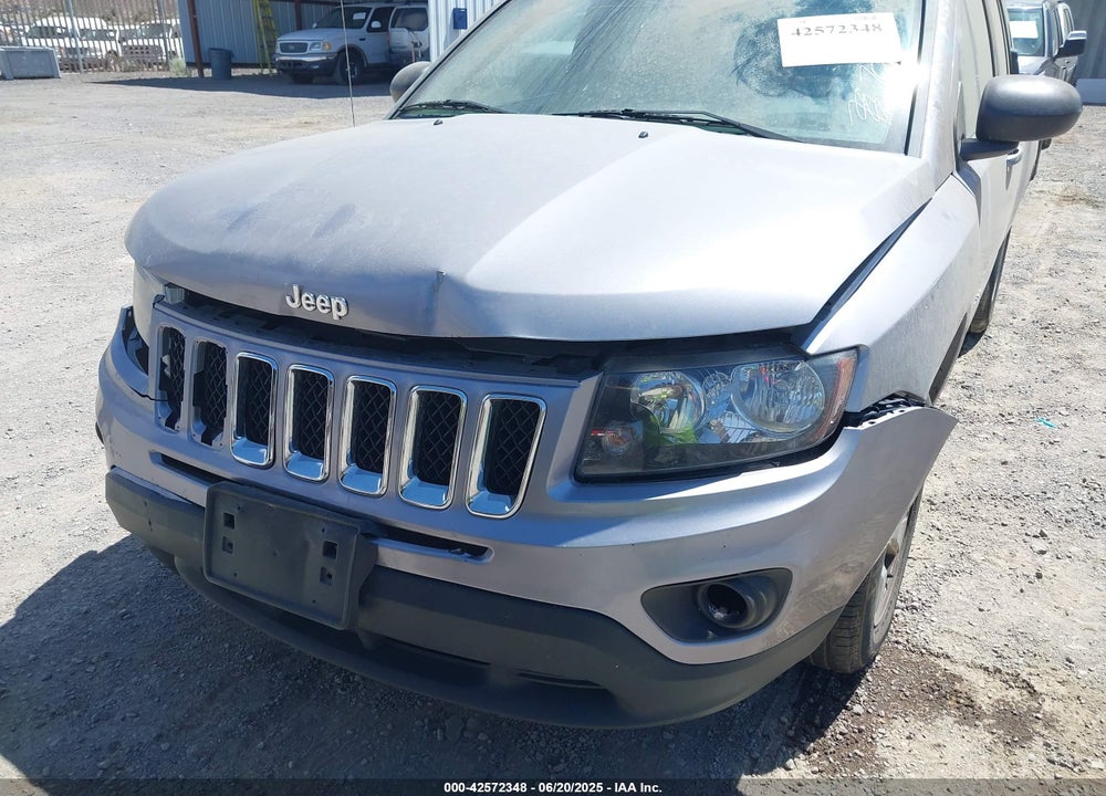 2016 JEEP COMPASS VIN: 1C4NJCBB2GD577084