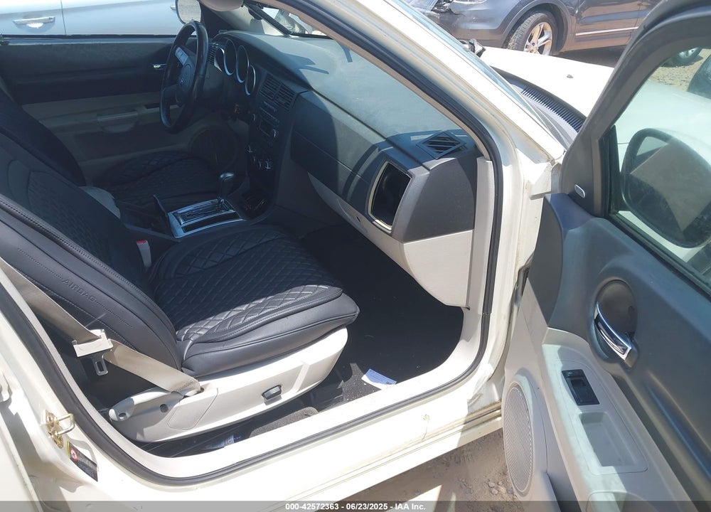 2005 DODGE MAGNUM VIN: 2D8GV58235H682377