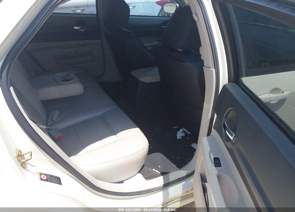 2005 DODGE MAGNUM VIN: 2D8GV58235H682377
