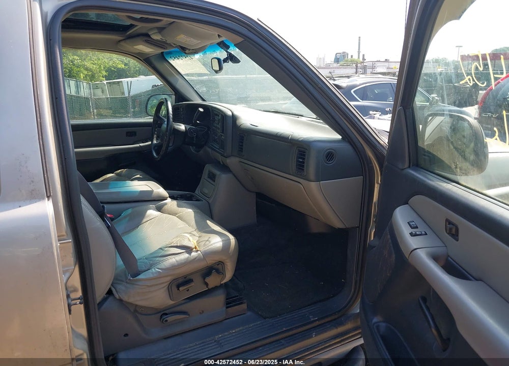 2002 CHEVROLET TAHOE Z71 VIN: 1GNEK13Z22R196576