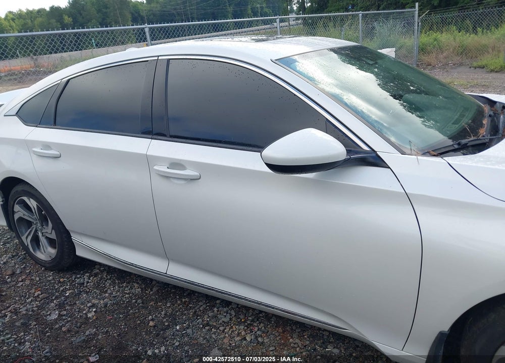 2018 HONDA ACCORD EX VIN: 1HGCV1F40JA048593