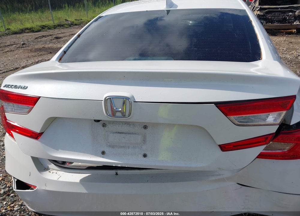 2018 HONDA ACCORD EX VIN: 1HGCV1F40JA048593