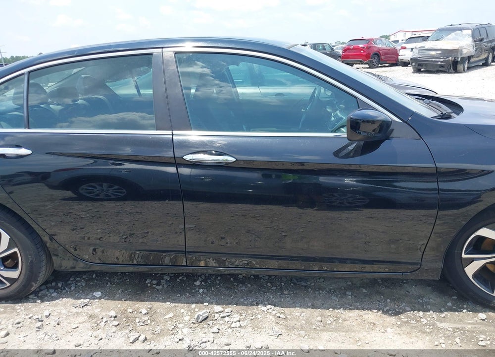 2017 HONDA ACCORD VIN: 1HGCR2F38HA135007