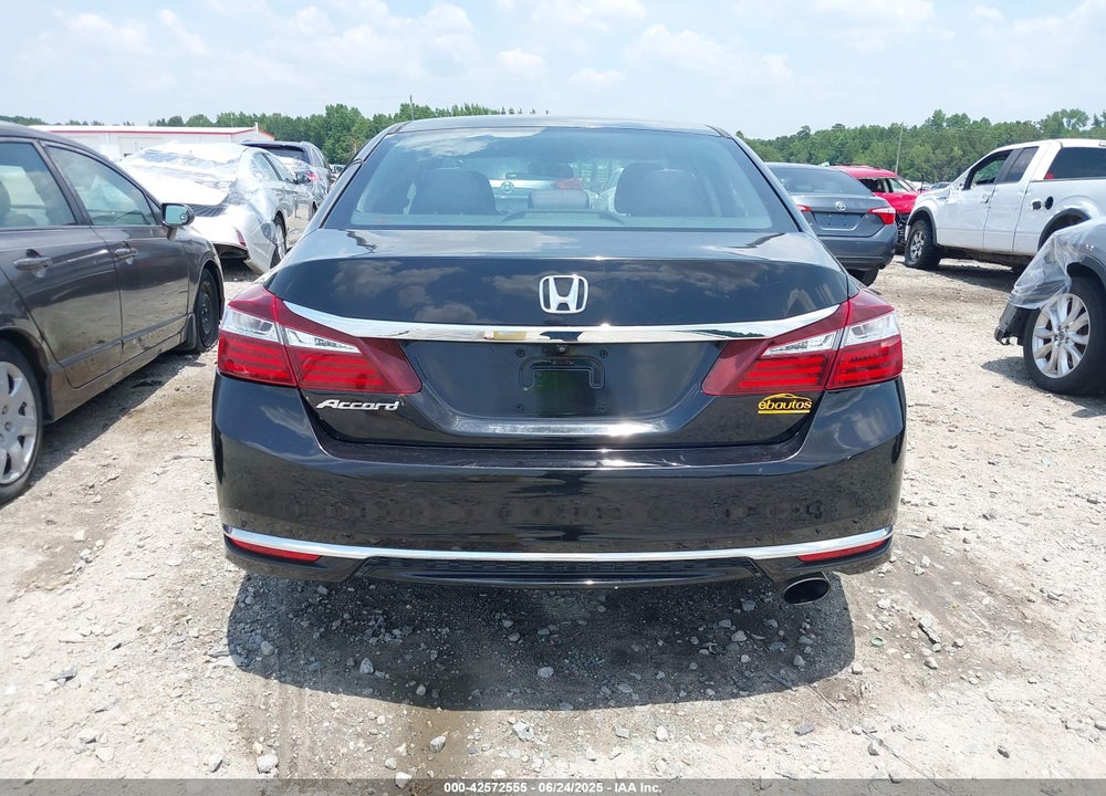 2017 HONDA ACCORD VIN: 1HGCR2F38HA135007