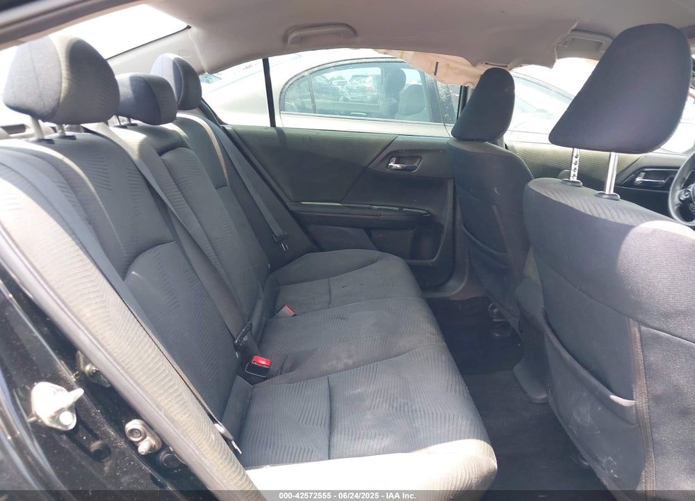 2017 HONDA ACCORD VIN: 1HGCR2F38HA135007