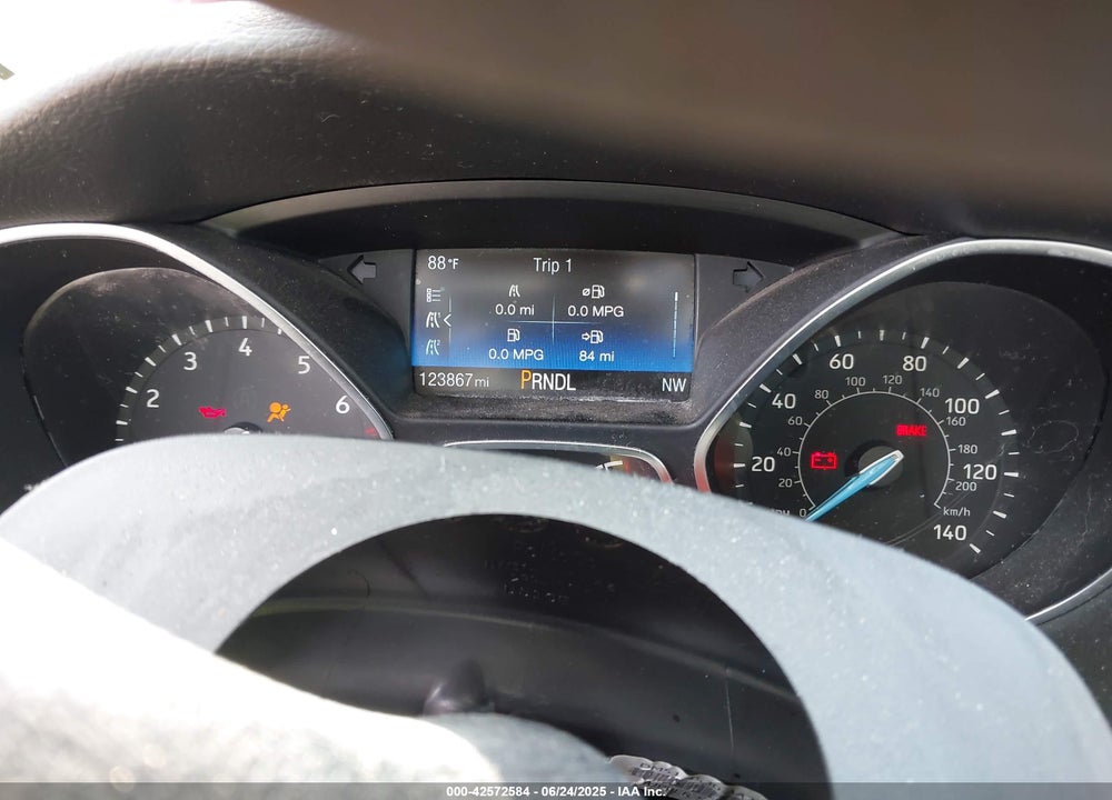 2017 FORD FOCUS VIN: 1FADP3K28HL229961