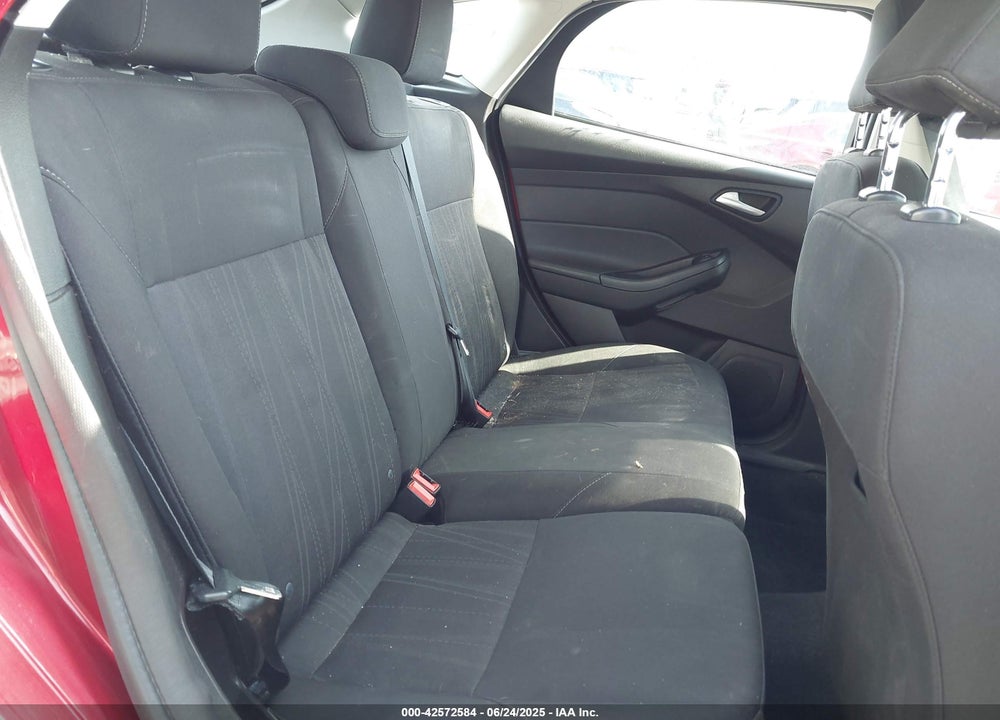 2017 FORD FOCUS VIN: 1FADP3K28HL229961
