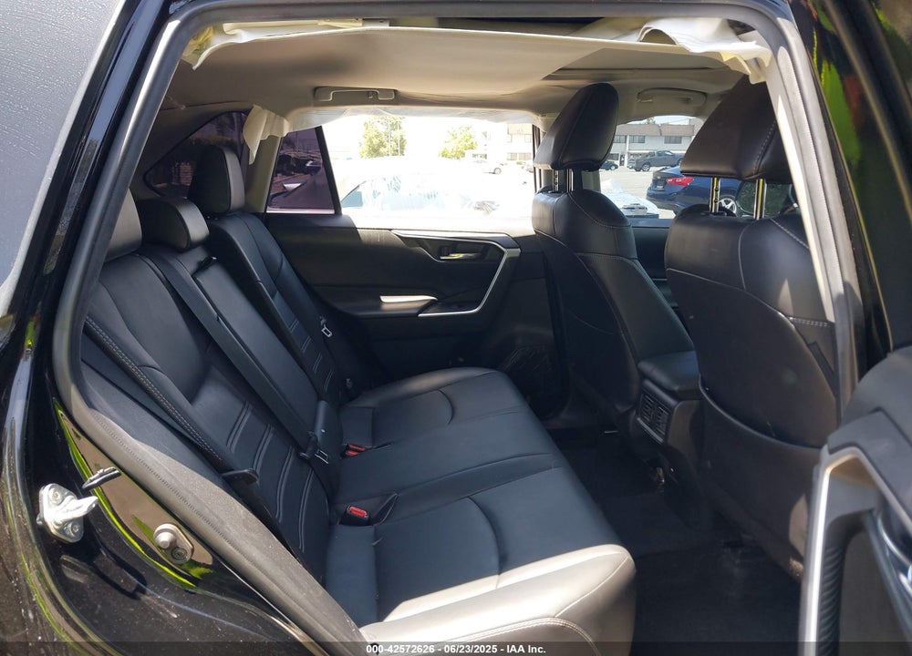 2021 TOYOTA RAV4 VIN: 2T3C1RFV8MC137207