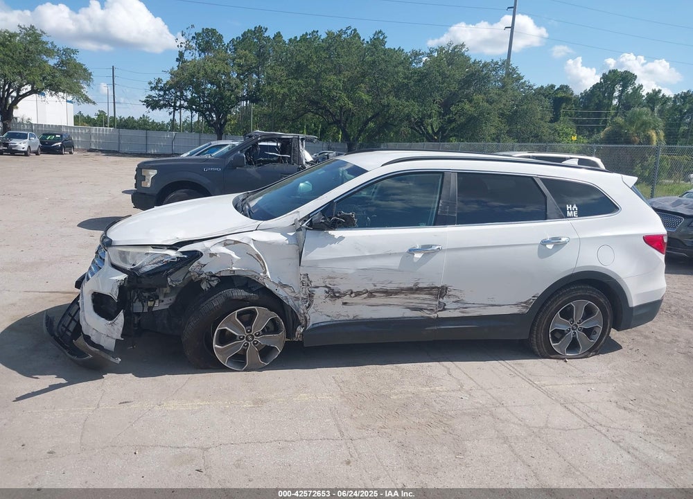 2016 HYUNDAI SANTA FE VIN: KM8SM4HF8GU147288