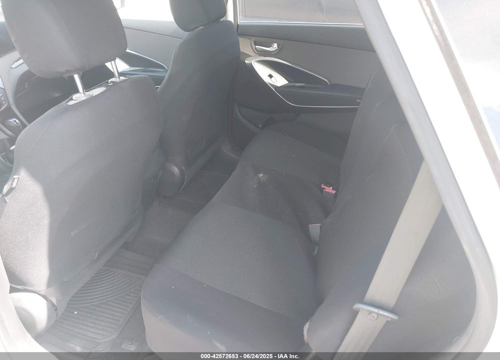 2016 HYUNDAI SANTA FE VIN: KM8SM4HF8GU147288