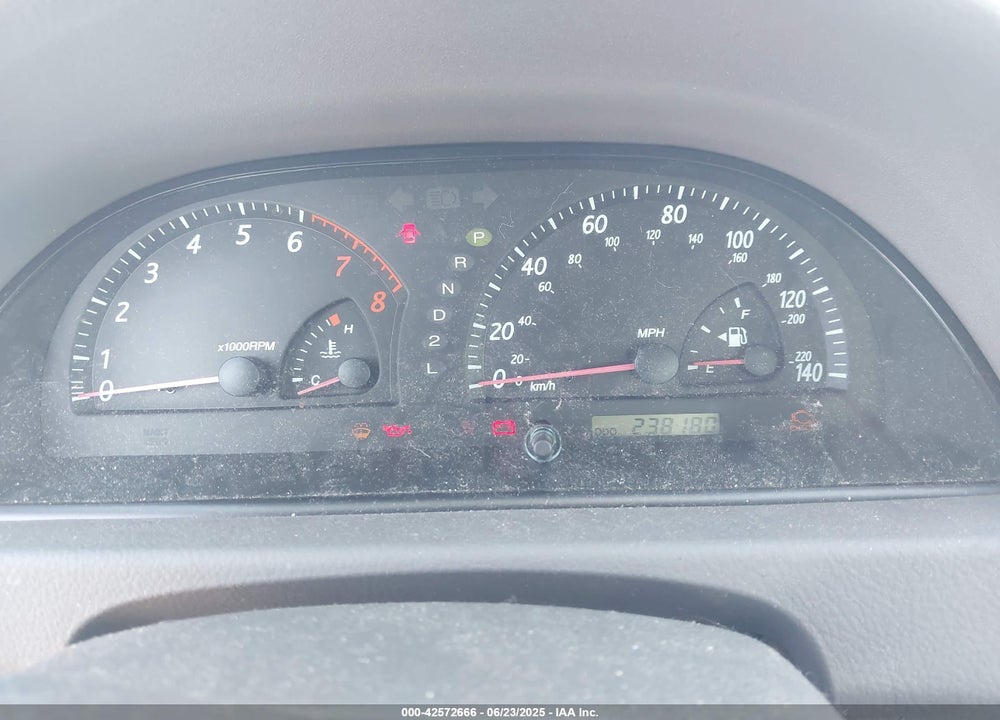 2004 TOYOTA CAMRY LE VIN: 4T1BE32K24U353425