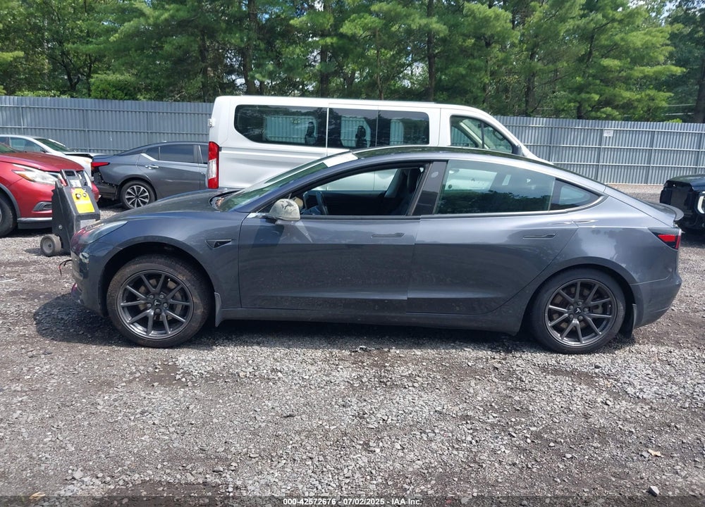 2019 TESLA MODEL 3 VIN: 5YJ3E1EA5KF400131