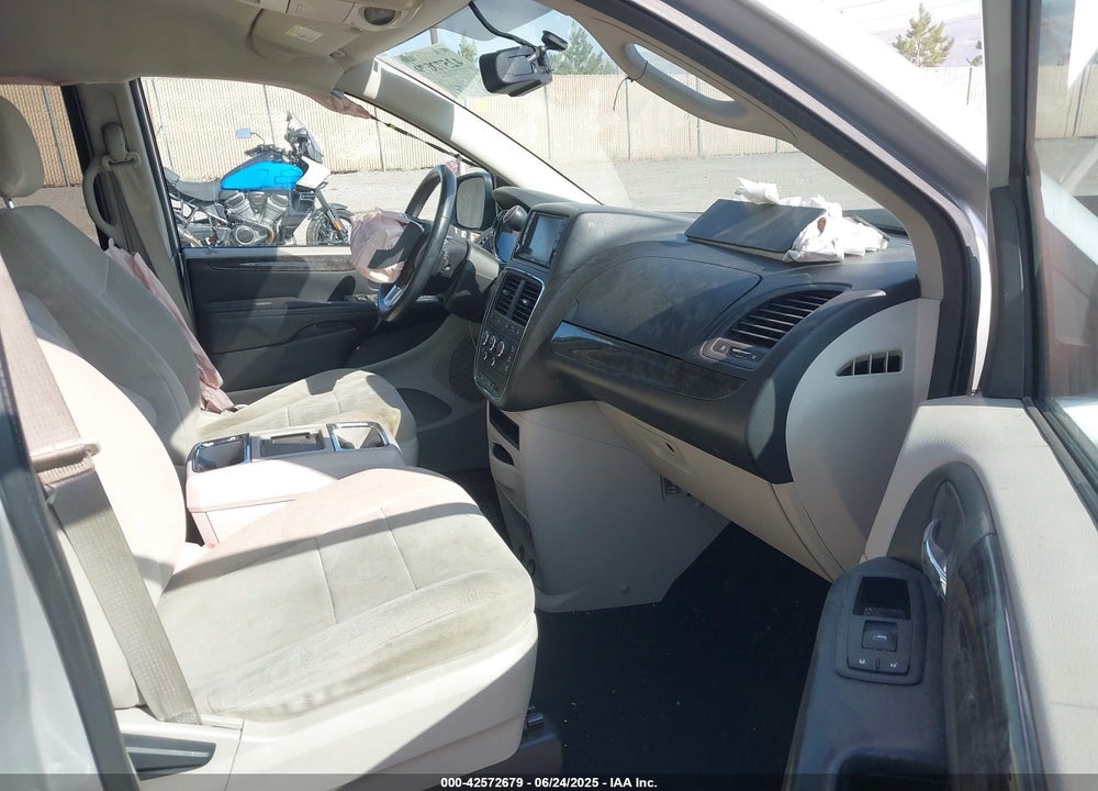 2011 DODGE GRAND CARAVAN MAINSTREET VIN: 2D4RN3DG1BR624449
