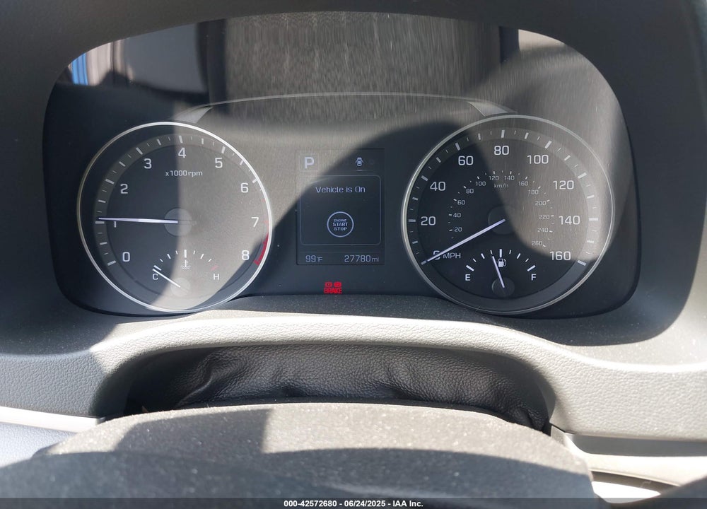 2018 HYUNDAI ELANTRA VIN: 5NPD84LF8JH320110