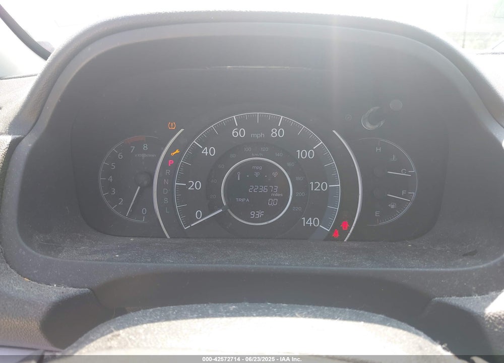 2015 HONDA CR-V LX VIN: 2HKRM3H3YFH500573