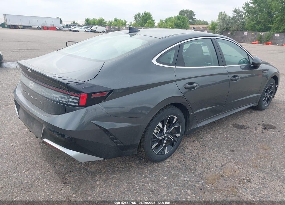 2025 HYUNDAI SONATA VIN: KMHL64JA3SA463687