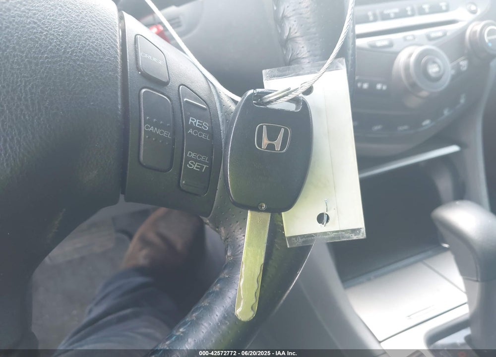 2007 HONDA ACCORD VIN: 1HGCM66517A098243