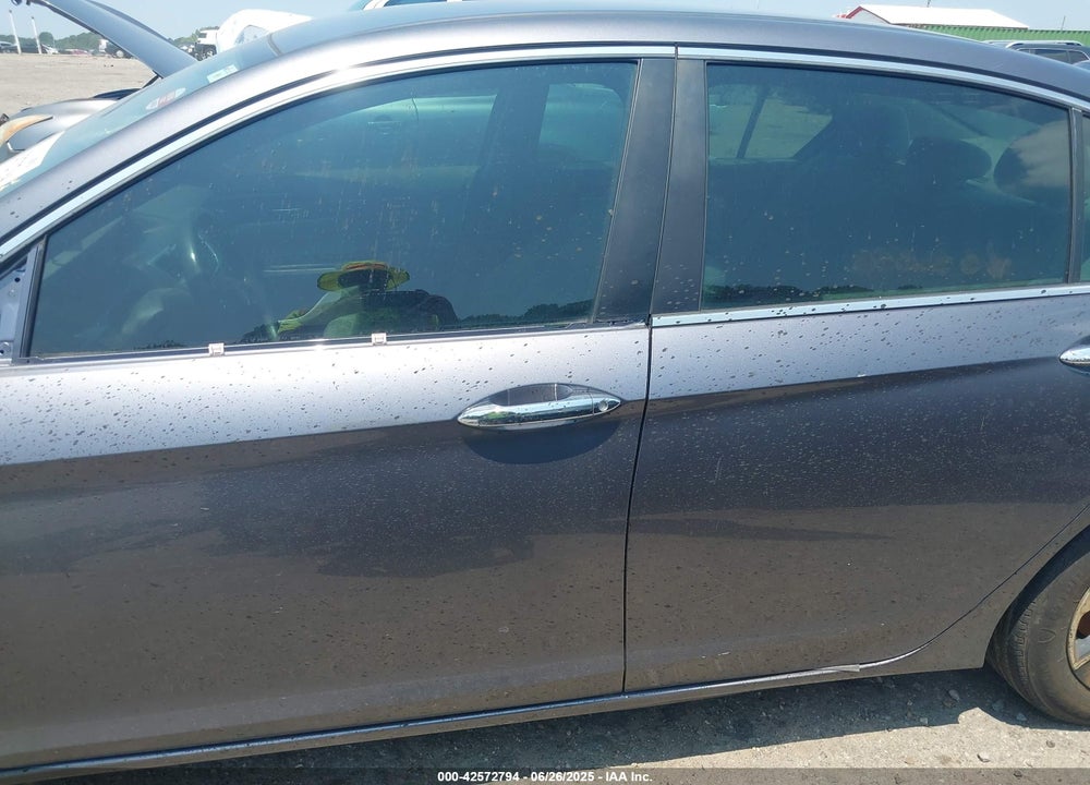 2016 HONDA ACCORD VIN: 1HGCR2F35GA051791