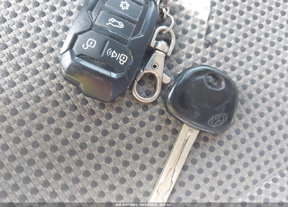 2013 HYUNDAI SONATA GLS VIN: 5NPEB4ACXDH696844