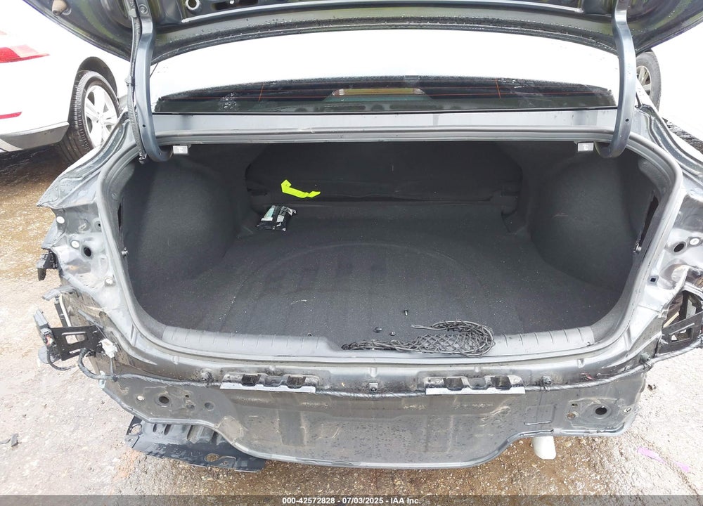 2024 HYUNDAI ELANTRA VIN: KMHLL4DG7RU849692
