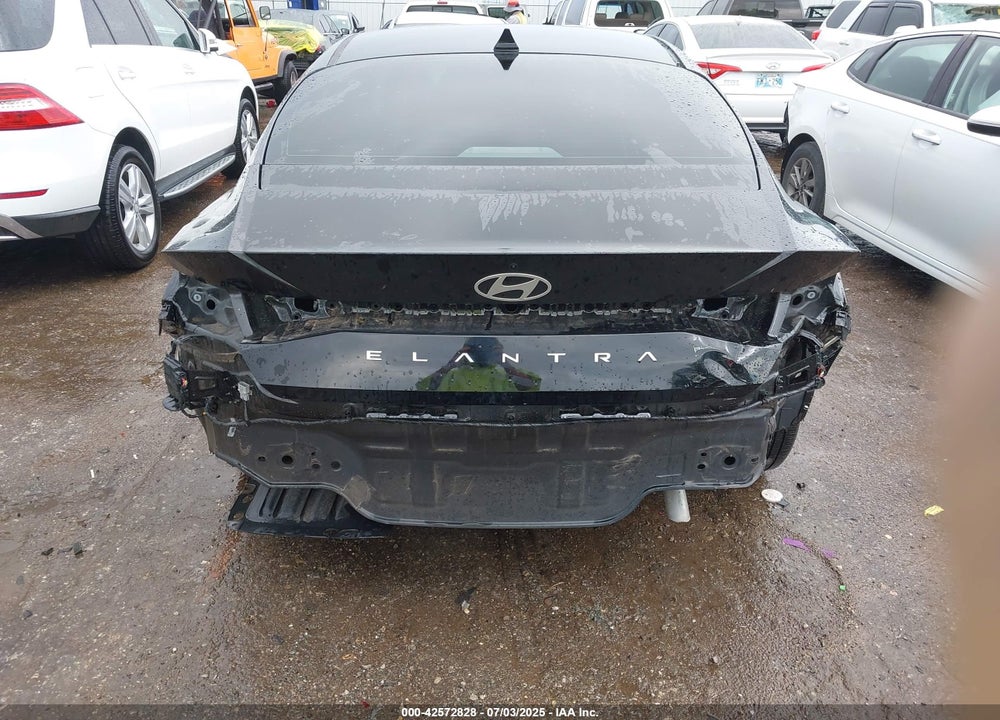 2024 HYUNDAI ELANTRA VIN: KMHLL4DG7RU849692