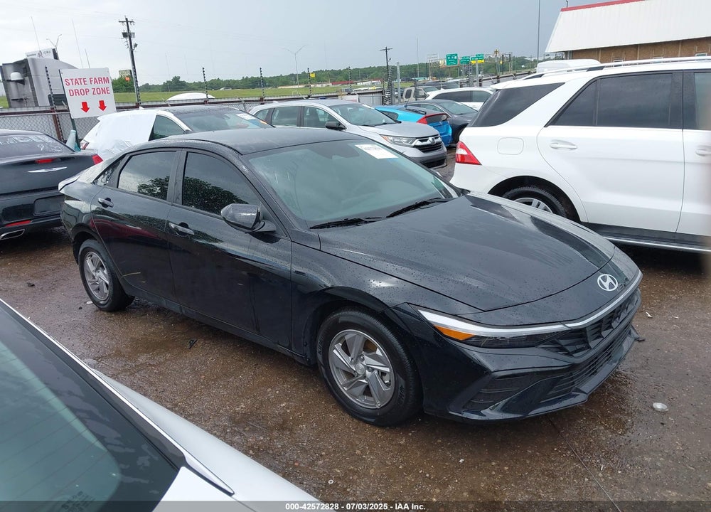 2024 HYUNDAI ELANTRA VIN: KMHLL4DG7RU849692