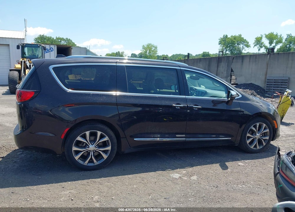 2017 CHRYSLER PACIFICA LIMITED VIN: 2C4RC1GG7HR525064