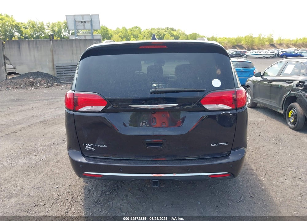 2017 CHRYSLER PACIFICA LIMITED VIN: 2C4RC1GG7HR525064