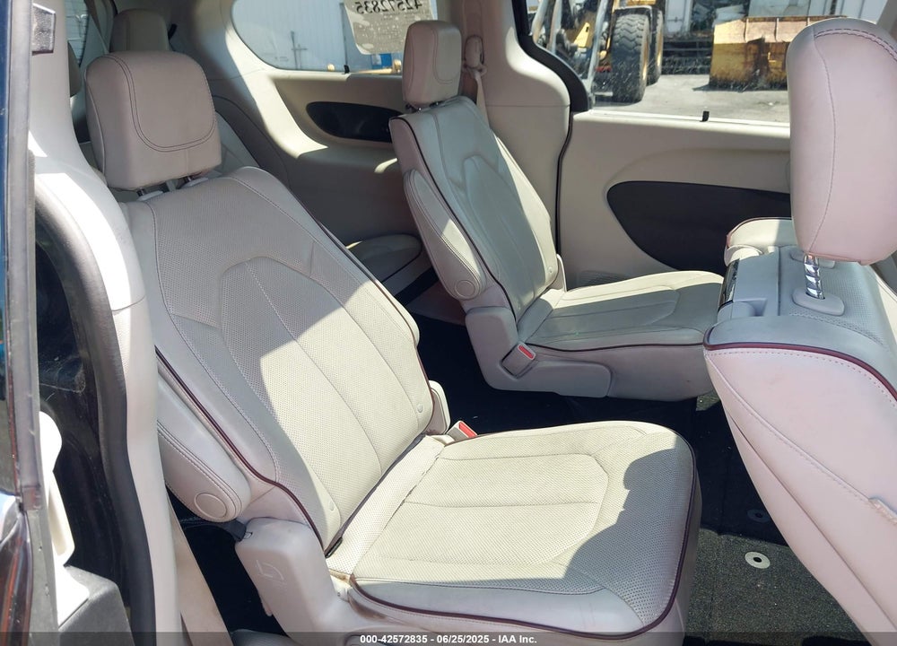 2017 CHRYSLER PACIFICA LIMITED VIN: 2C4RC1GG7HR525064