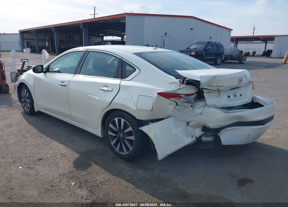 2016 NISSAN ALTIMA VIN: 1N4AL3AP1GC267025