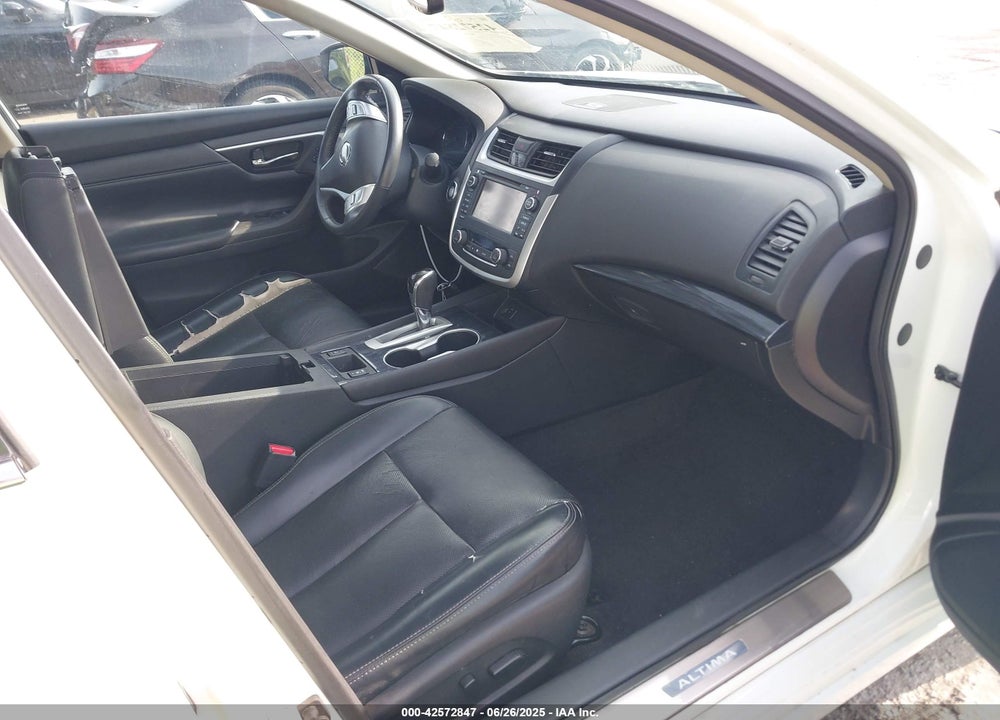 2016 NISSAN ALTIMA VIN: 1N4AL3AP1GC267025