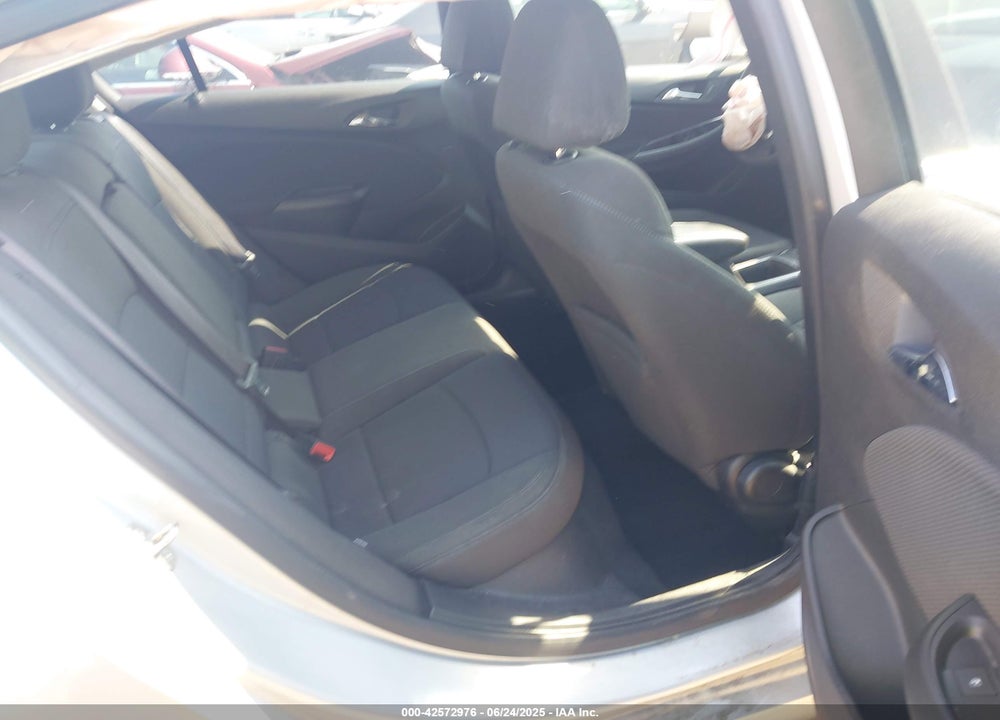 2017 CHEVROLET CRUZE VIN: 1G1BE5SM6H7138175