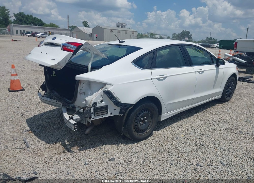 2019 FORD FUSION VIN: 3FA6P0G75KR279916