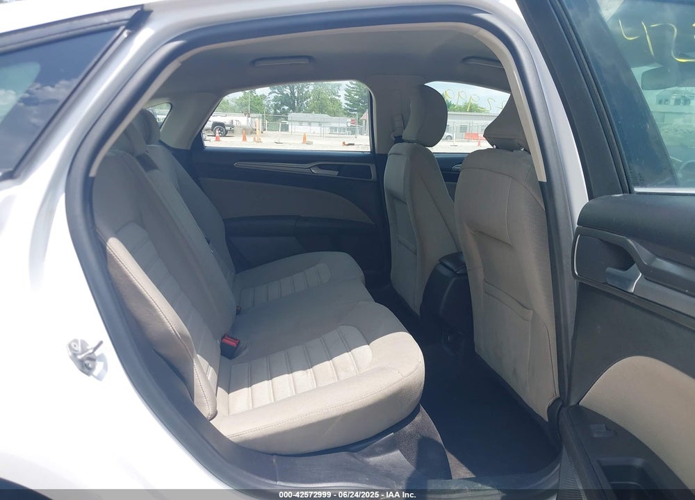 2019 FORD FUSION VIN: 3FA6P0G75KR279916