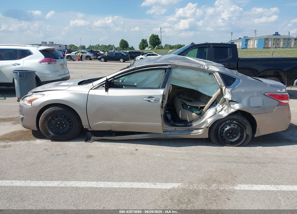 2015 NISSAN ALTIMA VIN: 1N4AL3APXFC183381