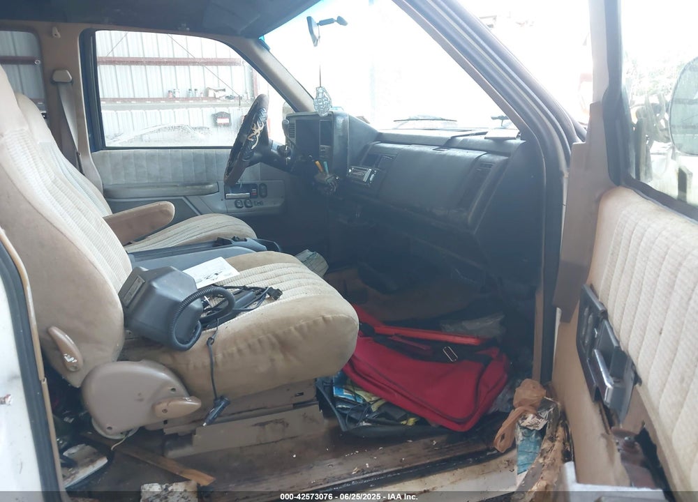 1994 GMC SIERRA K1500 VIN: 2GTEK19K2R1579505