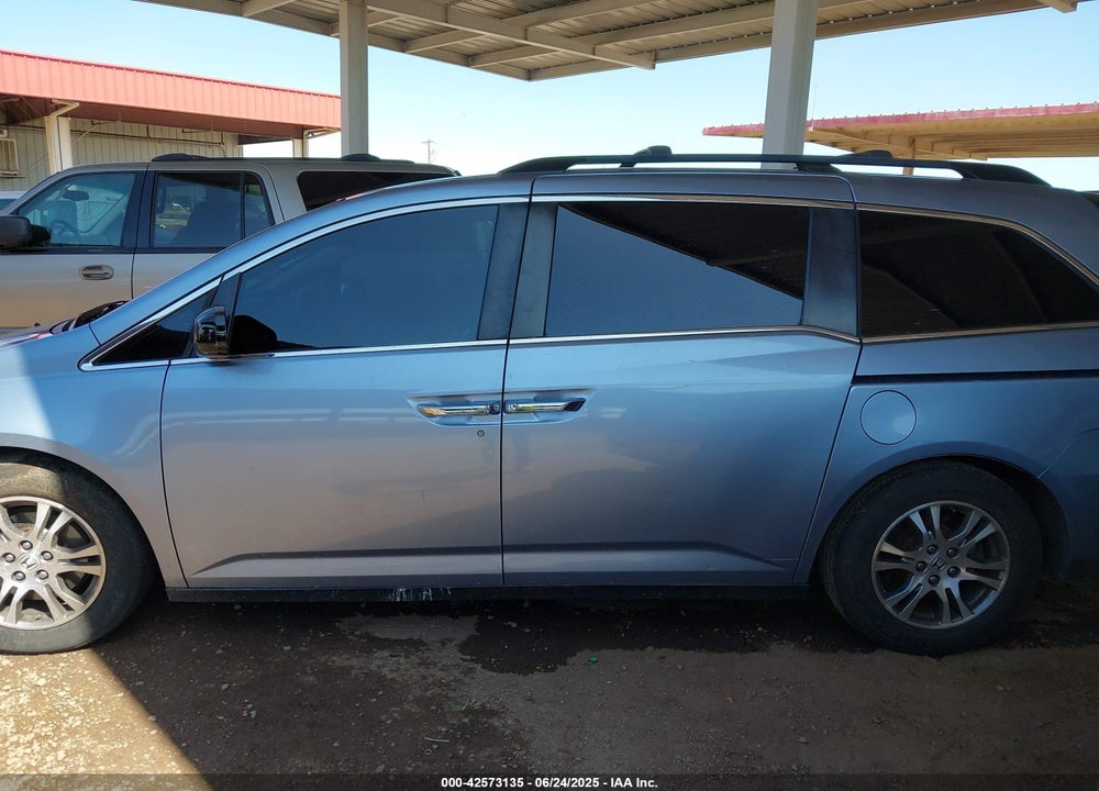 2011 HONDA ODYSSEY EX-L VIN: 5FNRL5H61BB085486