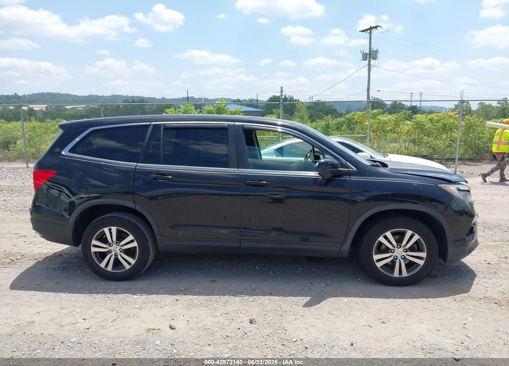 2017 HONDA PILOT EX-L VIN: 5FNYF6H53HB025394