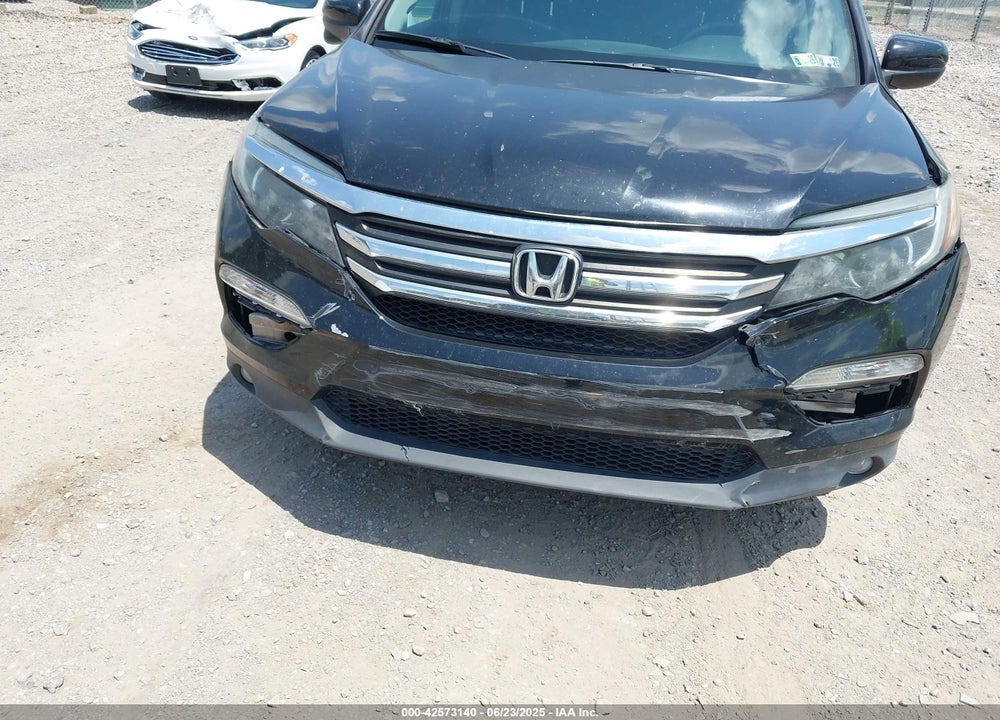 2017 HONDA PILOT EX-L VIN: 5FNYF6H53HB025394